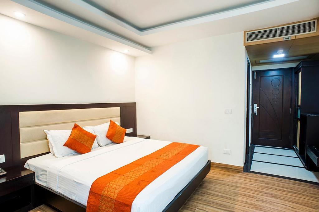 Hotel Orbit 34 Chandīgarh Eksteriør billede